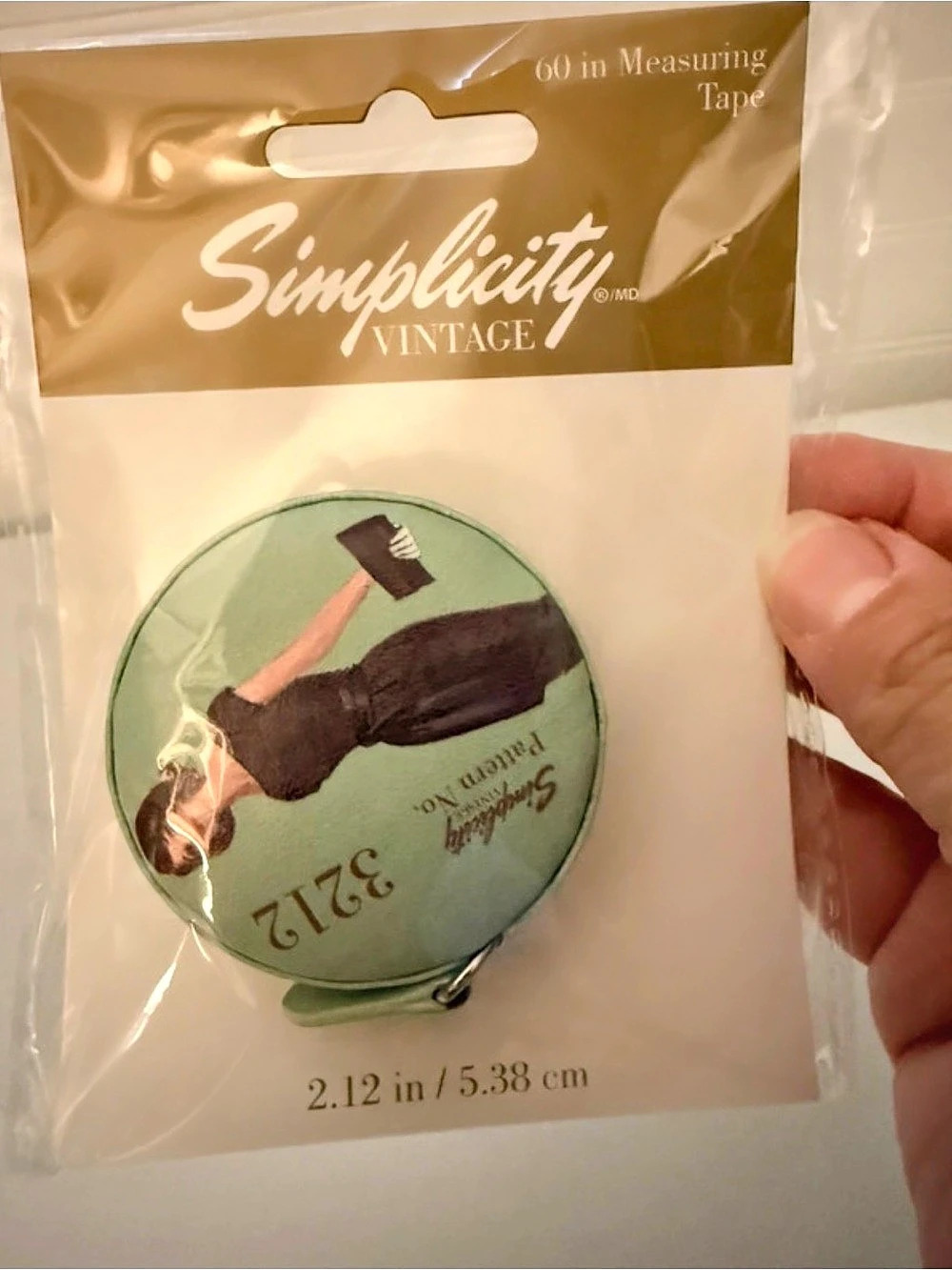 Simplicity Vintage 60 in Measuring Tape #3212 Green & Brown